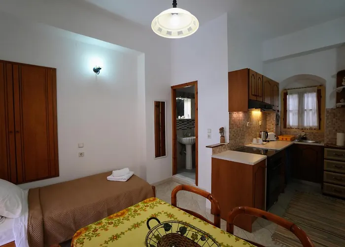 アパート Antoni's シミ